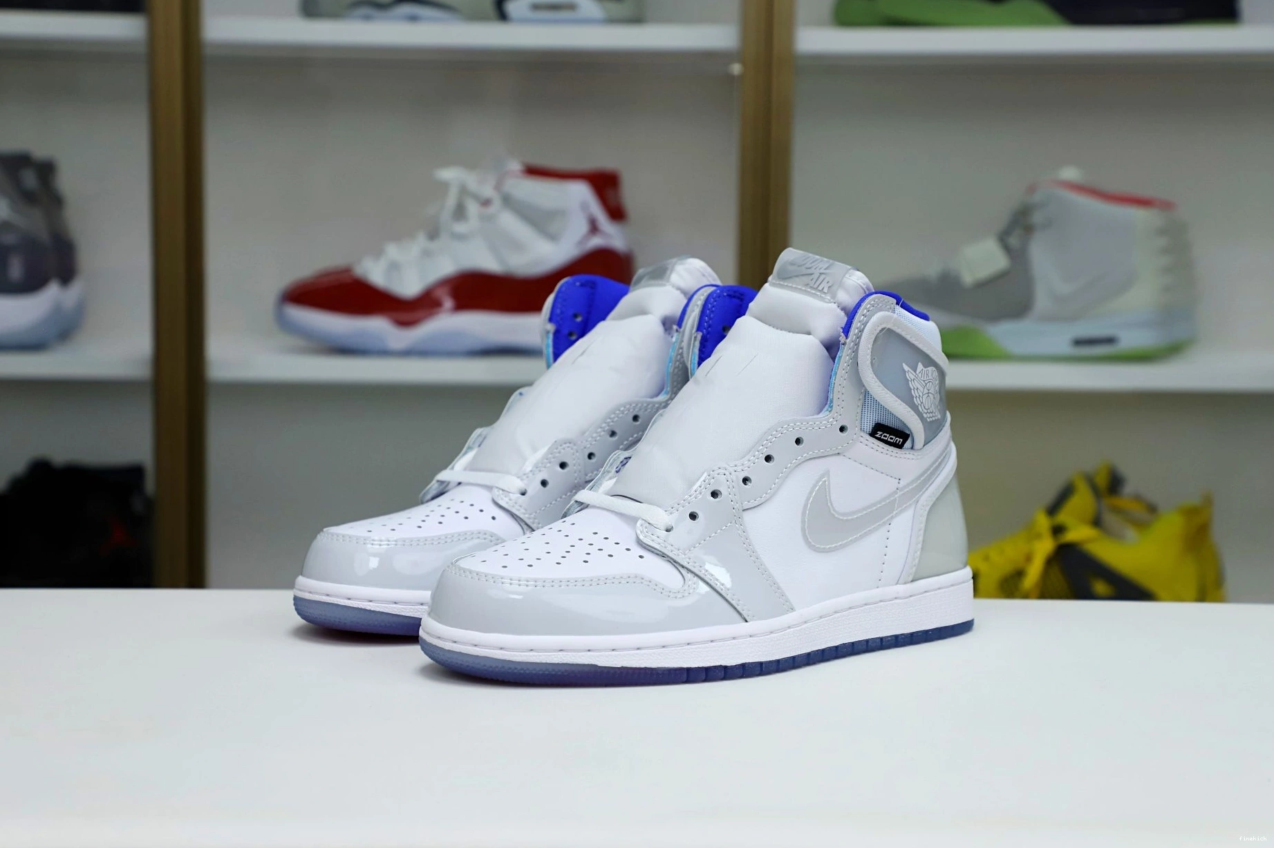 ZOOM AIR HIGH JORDAN 1 'RACER BLUE' 0929